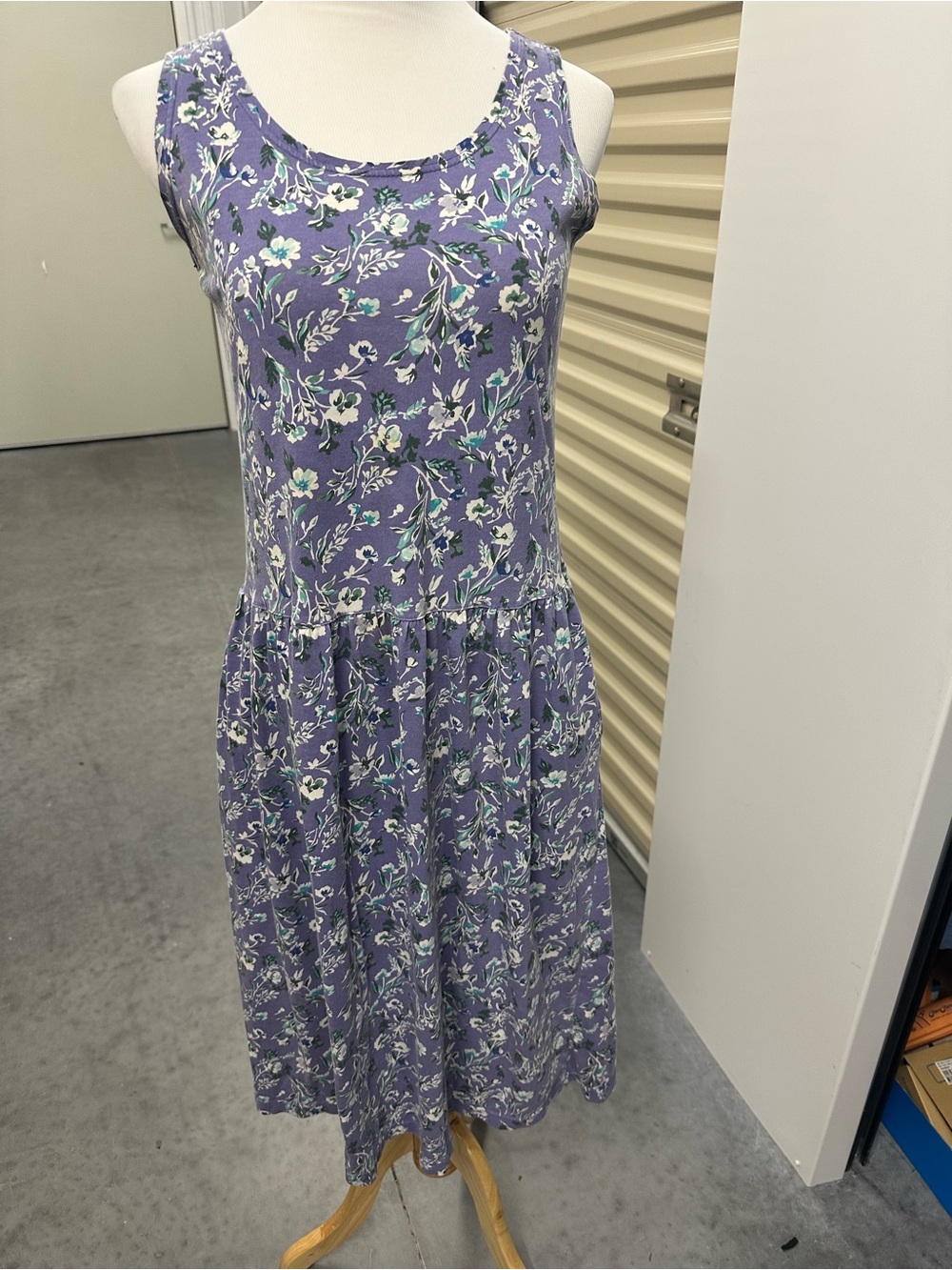 Lavender Floral Sleeveless Midi Dress